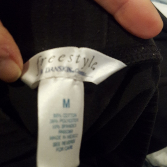 spandex w/belly bottom legs - Picture 3 of 3